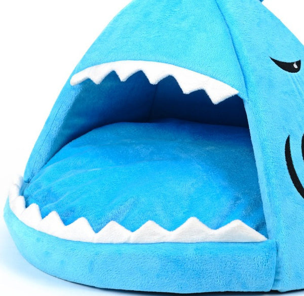 Beautiful Shark Kennel Cat Bed